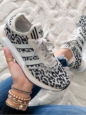 adidas Swift Run X Leopard Black